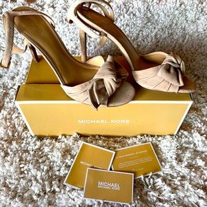 Michael Kors 4 Heel Shoes Tan suede